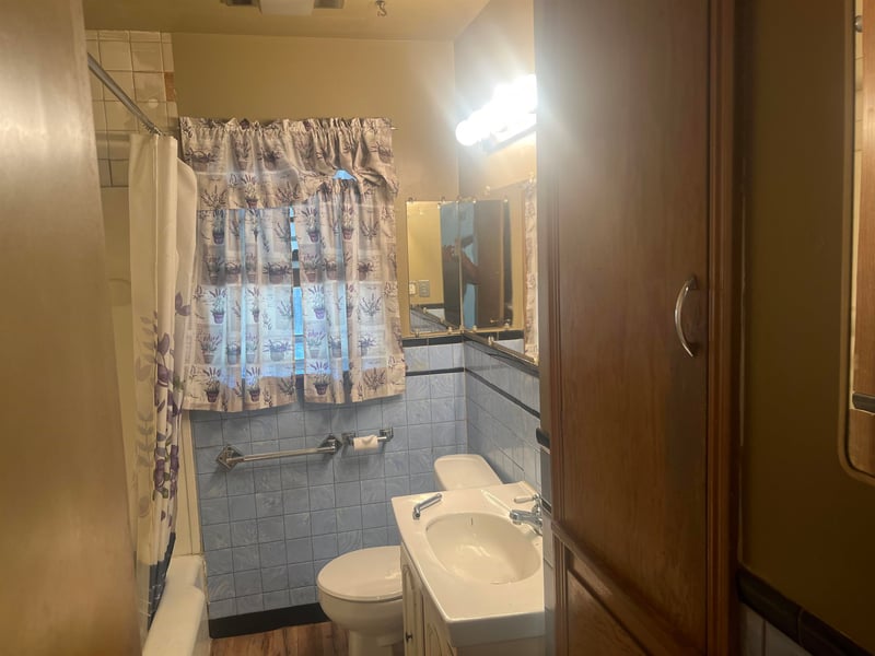 1004 9 , Arkansas City, KS 67005