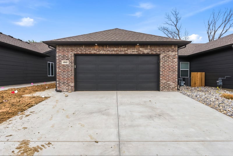 4942 Vassar Ave, Wichita, KS 67220