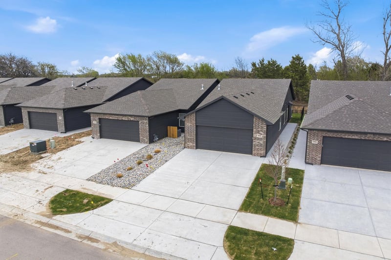 4940 Vassar Ave, Wichita, KS 67220