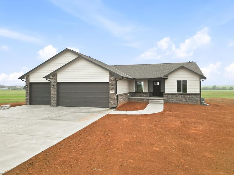 930 West Ave, Anthony, KS 67003