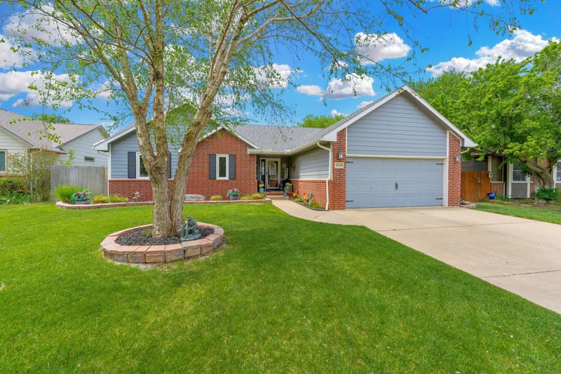 11939 W Carr Ct, Wichita, KS 67209