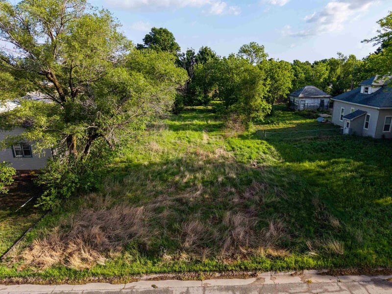 410 Grant St, Walton, KS 67151