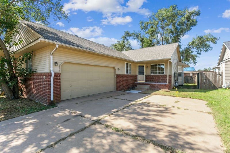 5 Hopper Dr, Goddard, KS 67052