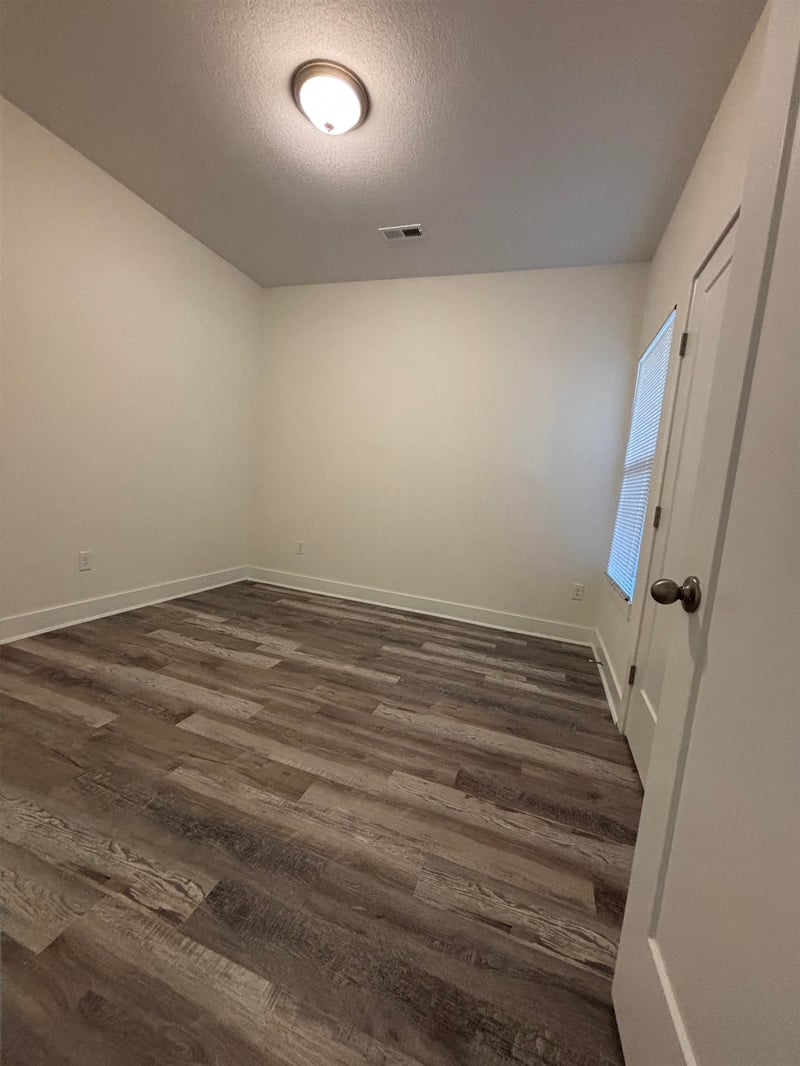 5436 Colburn Ct, Bel Aire, KS 67220