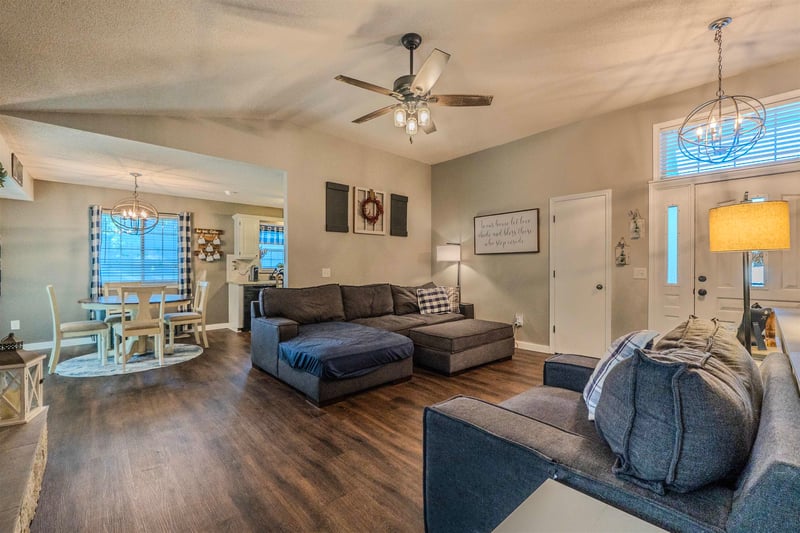 1013 Park Rd, Rose Hill, KS 67133