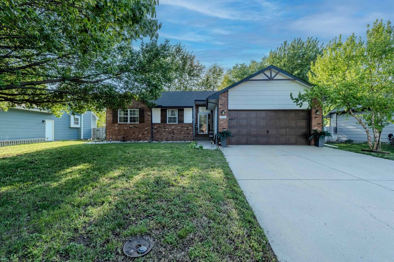 1013 Park Rd, Rose Hill, KS 67133