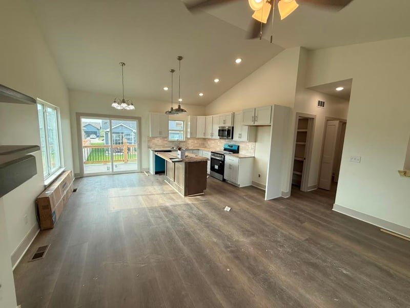 5067 N Toben Ct, Bel Aire, KS 67226