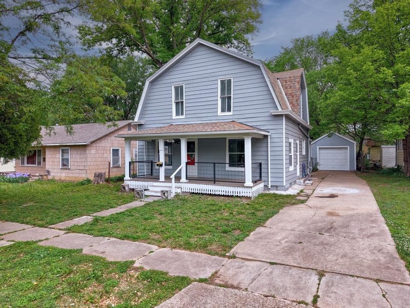 1516 11th Ave, Winfield, KS 67156