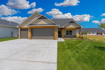 734 N Rainbow Lake Ct, Wichita, KS 67235