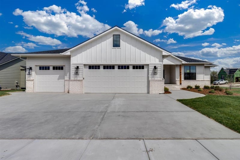 265 N Ciderbluff Ct, Wichita, KS 67052
