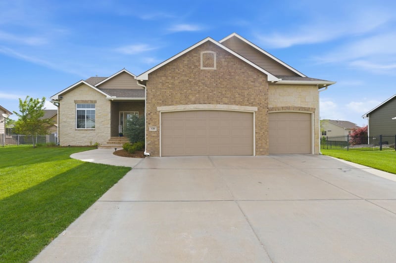 120 S Montbella St, Wichita, KS 67230
