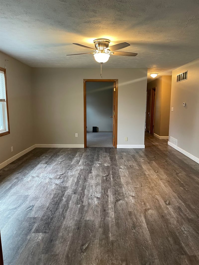 1700 Cherry Ln, Great Bend, KS 67530