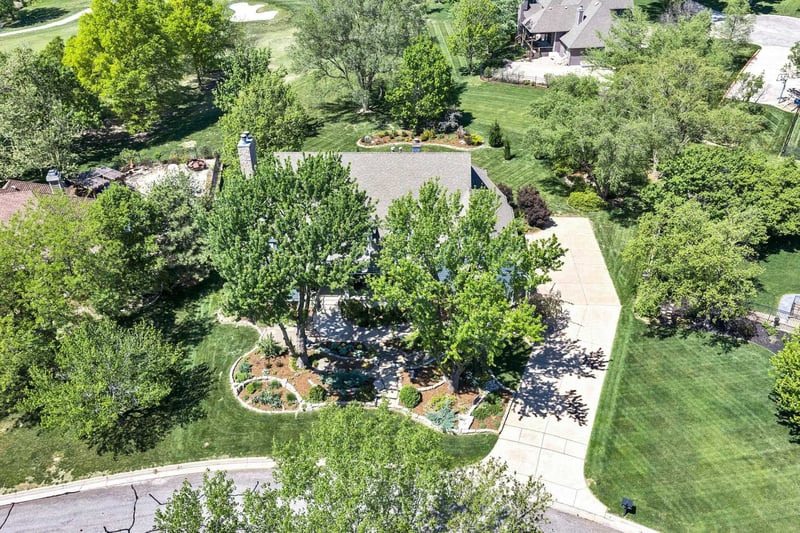 2619 N Wilderness Ct, Wichita, KS 67226