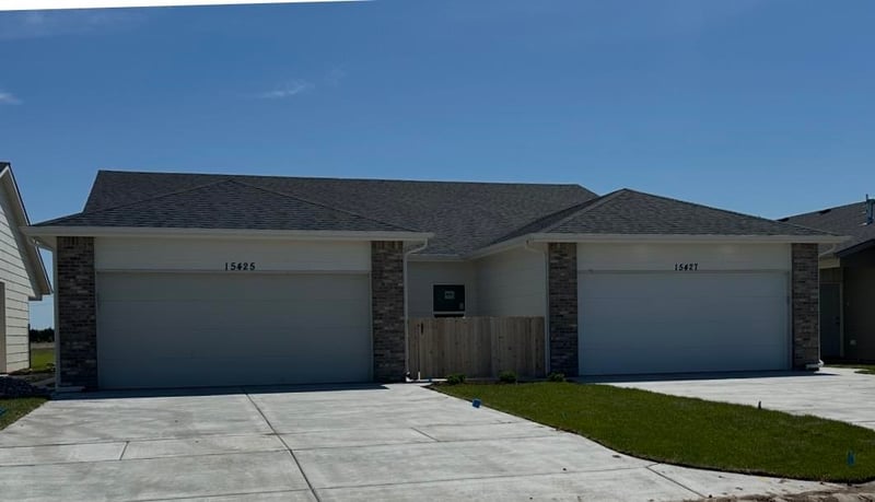 15425-15427 Josephine St, Goddard, KS 67052