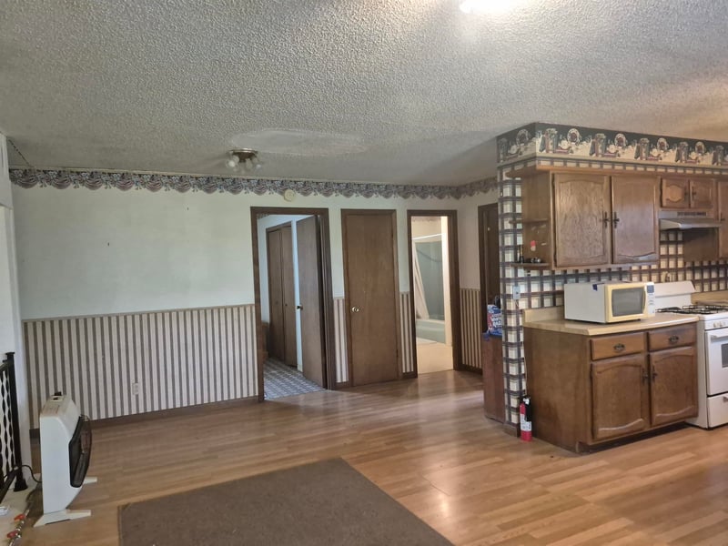 512 Greenwood Ave, Severy, KS 67137