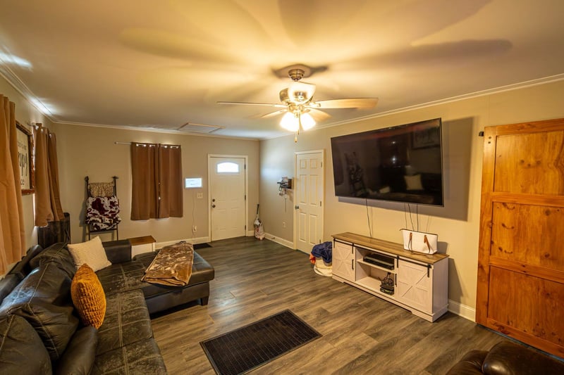 220 12th St, Concordia, KS 66901
