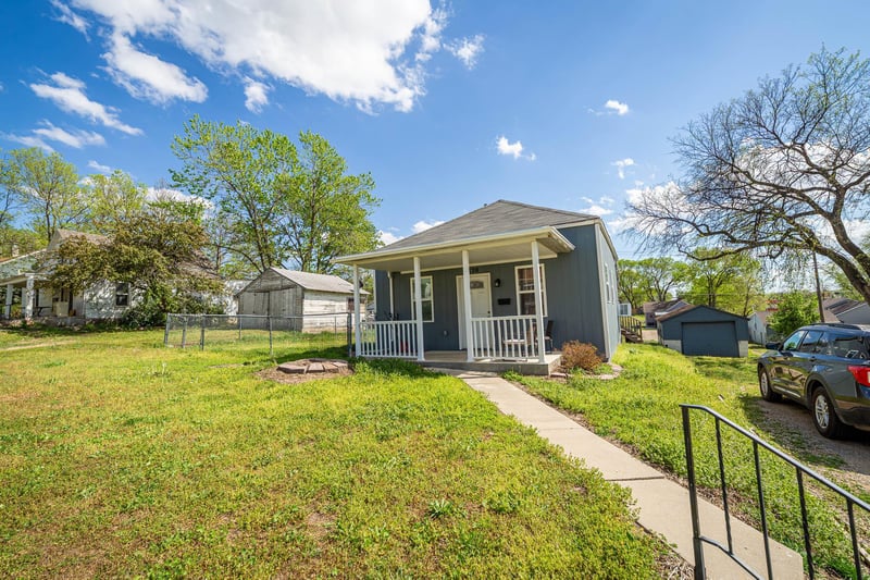 220 12th St, Concordia, KS 66901