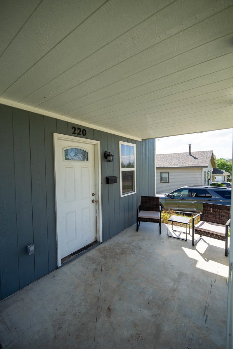 220 12th St, Concordia, KS 66901