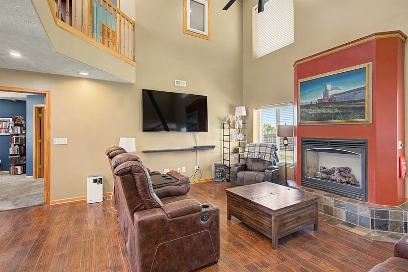 1112 Republic Cir, Salina, KS 67401