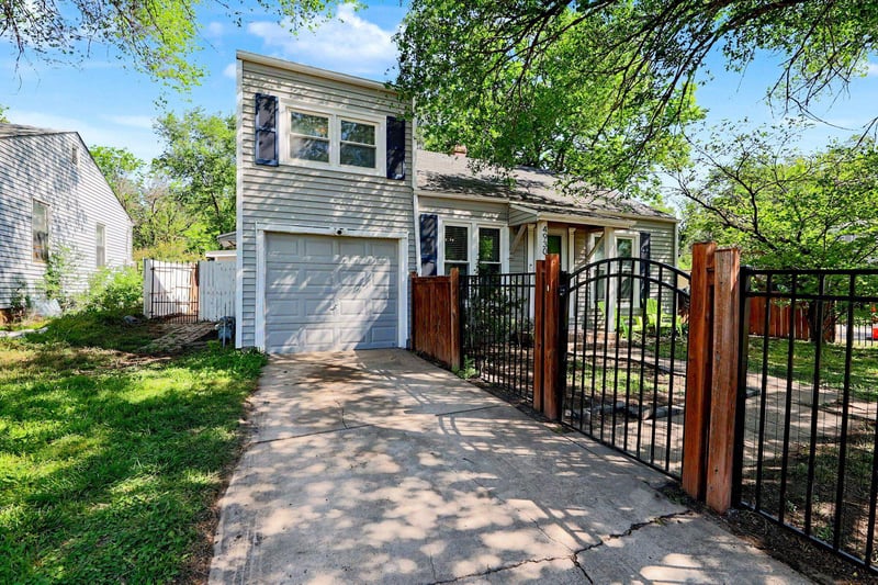 4930 Pine , Wichita, KS 67208