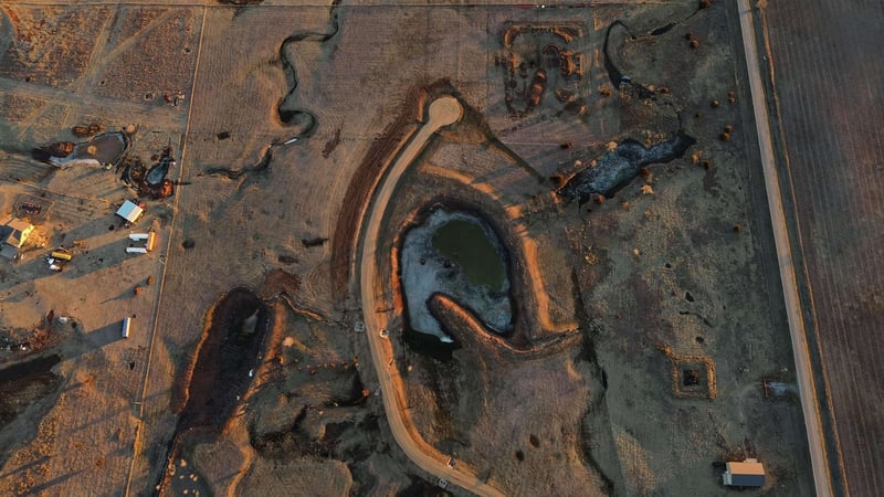 Silver Lake Rd, Haven, KS 67543