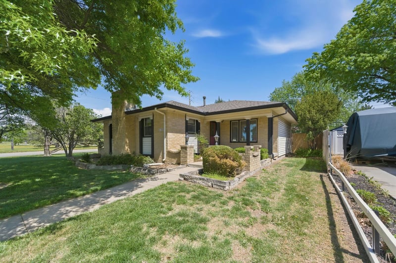 2132 Mccomas , Wichita, KS 67203