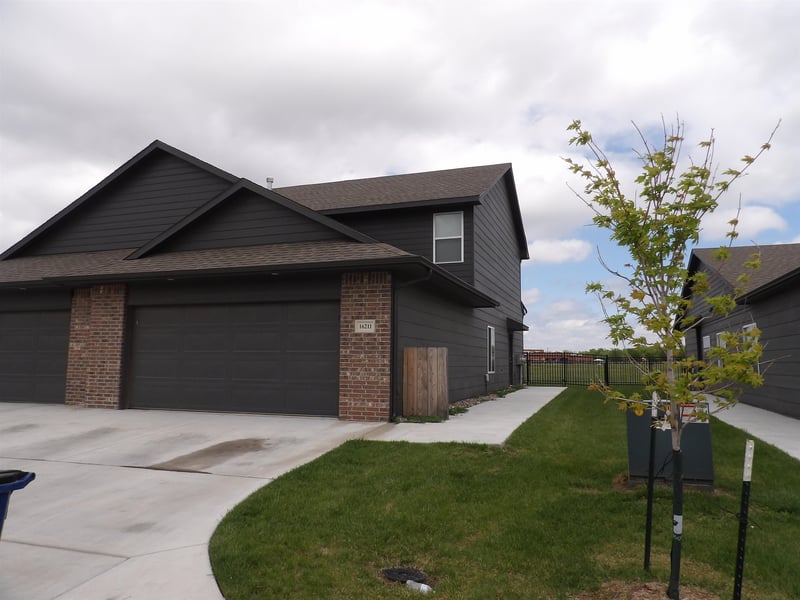 16211 Ike Ct, Goddard, KS 67052