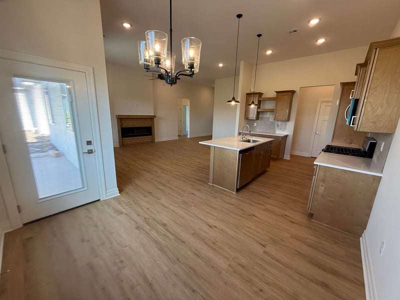 27 Kingdom Ct, Goddard, KS 67052