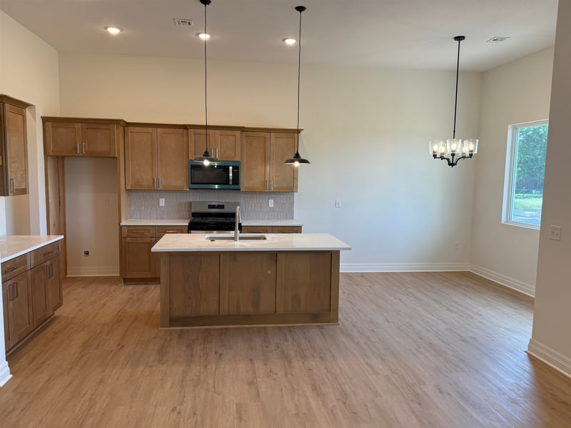 27 Kingdom Ct, Goddard, KS 67052