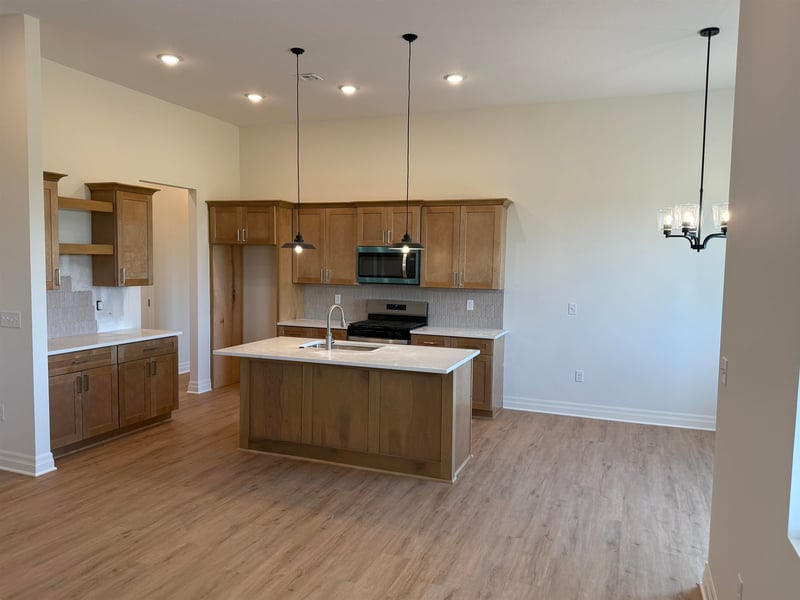 27 Kingdom Ct, Goddard, KS 67052