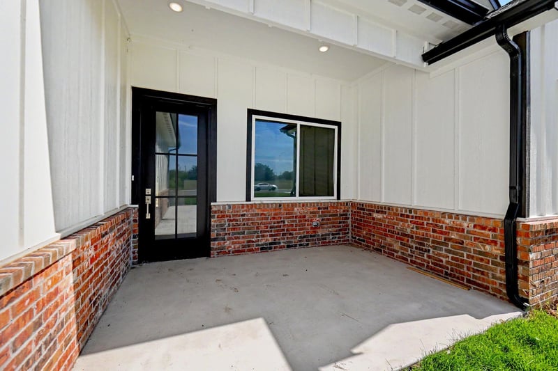 23 Kingdom Ct, Goddard, KS 67052