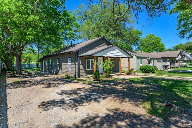 3237 N Market St, Wichita, KS 67219