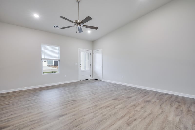 1786 Redbud Ln, Goddard, KS 67052