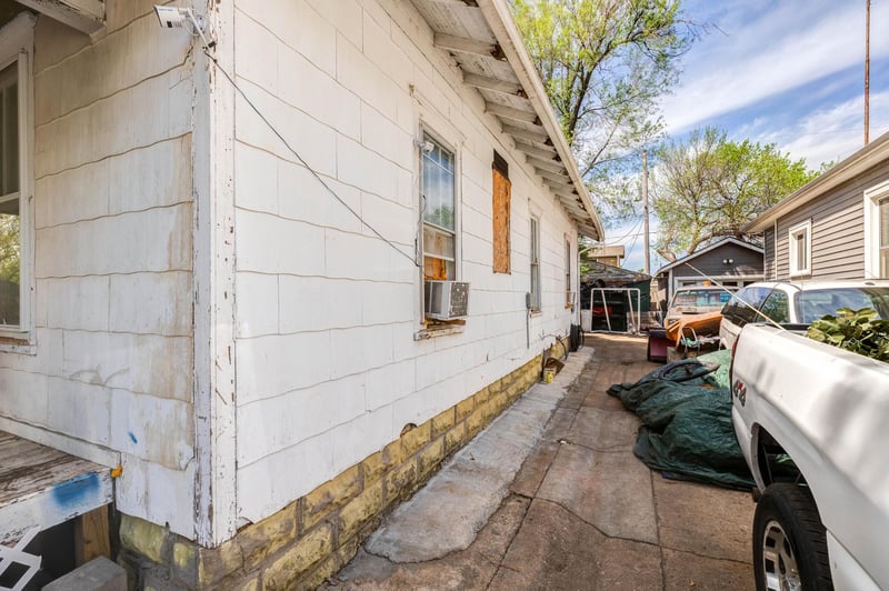 446 College Ave, Salina, KS 67401