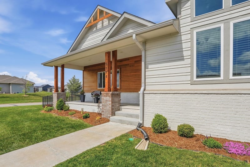 5184 N Brookstone, Bel Aire, KS 67226