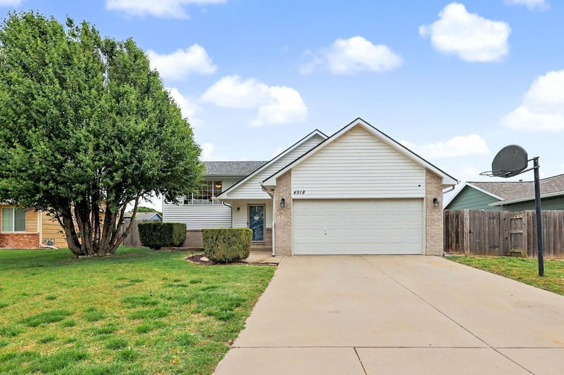 4918 S Mount Carmel St, Wichita, KS 67217