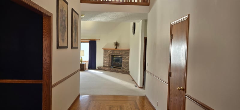 1250 Columbine Cr, Salina, KS 67401