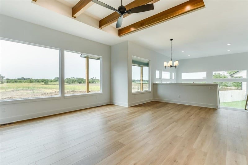 5865 St Paul Ct, Wichita, KS 67204