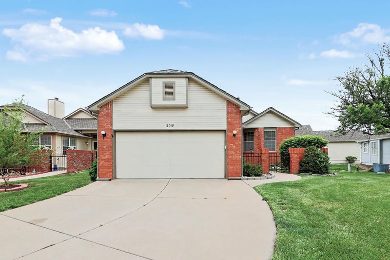 3019 N Bramblewood St, Wichita, KS 67226