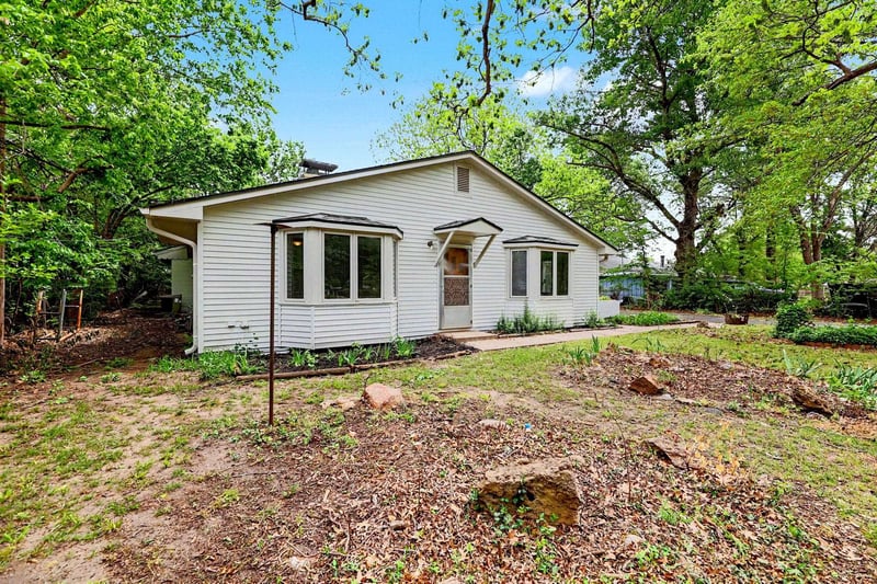 1830 S Chautauqua, Wichita, KS 67211