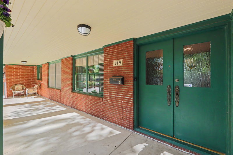 319 N Belmont Ave, Wichita, KS 67208