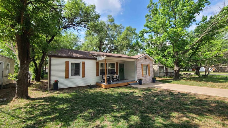 1106 7th , Wellington, KS 67152