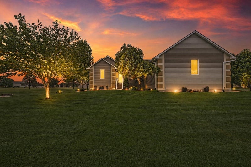 8160 N Hoover, Valley Center, KS 67147