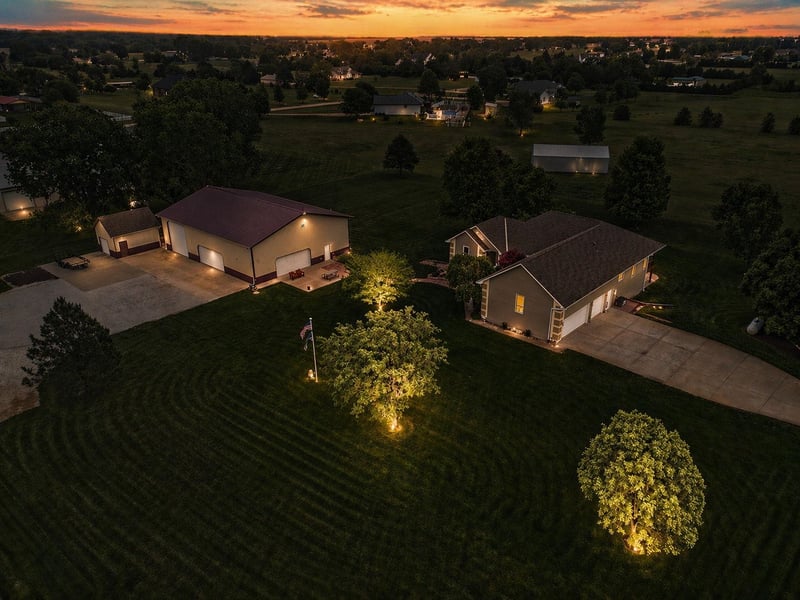 8160 N Hoover, Valley Center, KS 67147