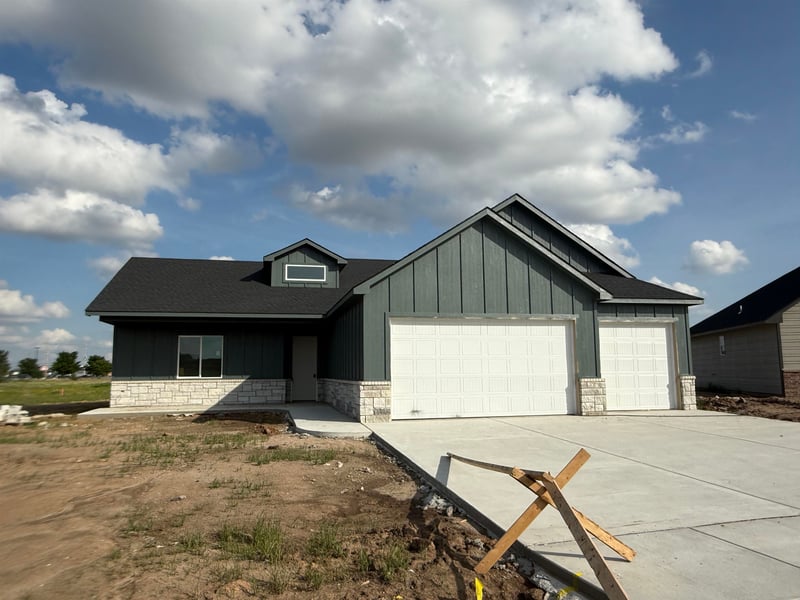870 Main , Goddard, KS 67052