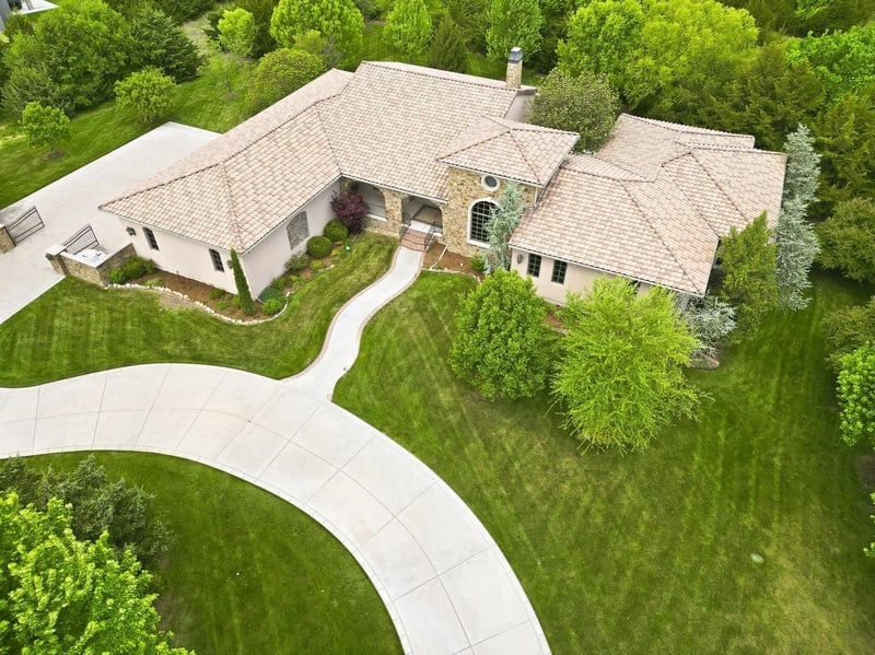 2511 E Flint Hills National Prkwy, Andover, KS 67002
