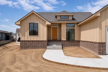 5915 N St Paul Ct, Wichita, KS 67204