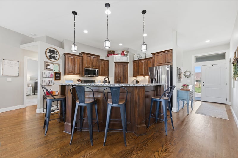 413 Cherry Oaks, Cheney, KS 67025