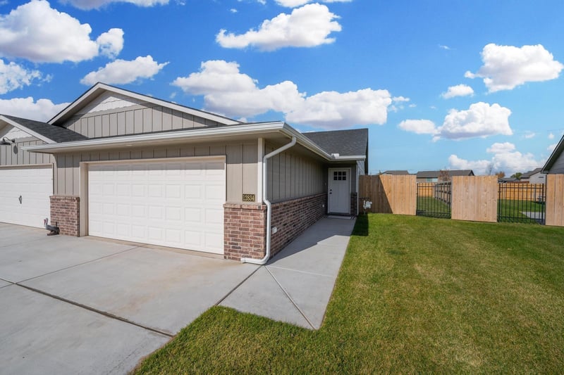 11828 W Graber Ct Unit 100-200, Wichita, KS 67215