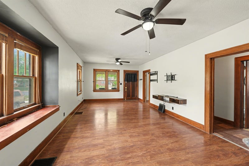 710 N Oak St, Mcpherson, KS 67460